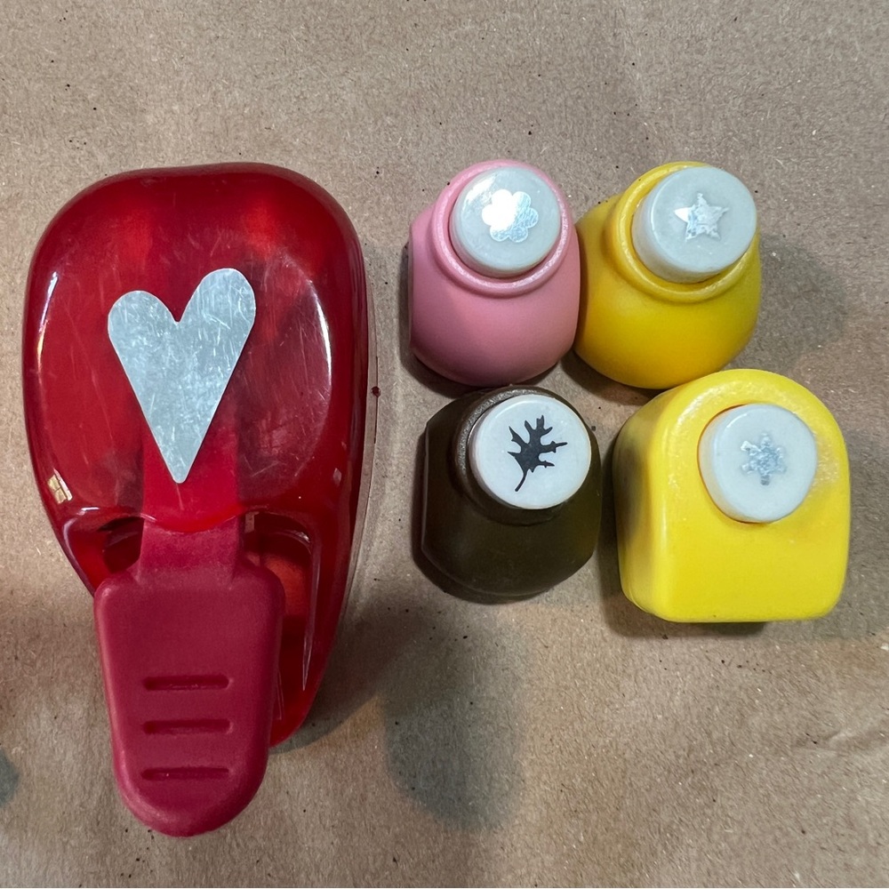 Hole Punches Lot Heart plus flower star leaf punches - Picture 5 of 5